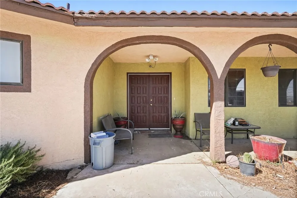 9555 E Avenue T14 Littlerock, CA 93543