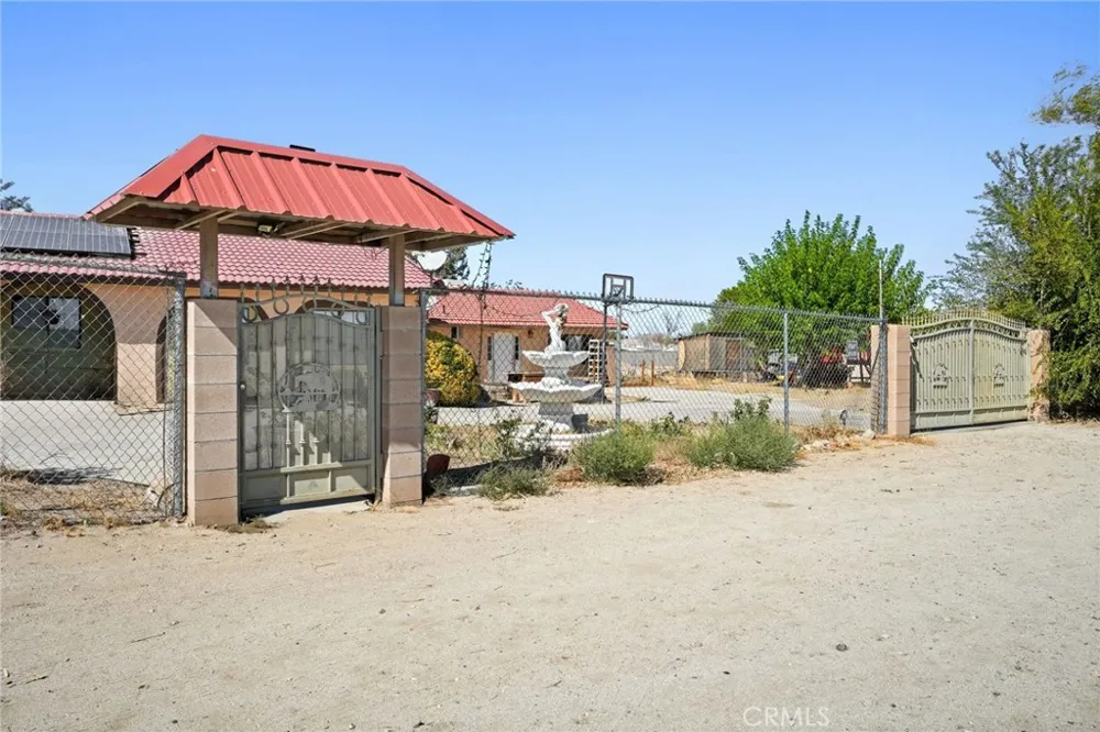 9555 E Avenue T14 Littlerock, CA 93543