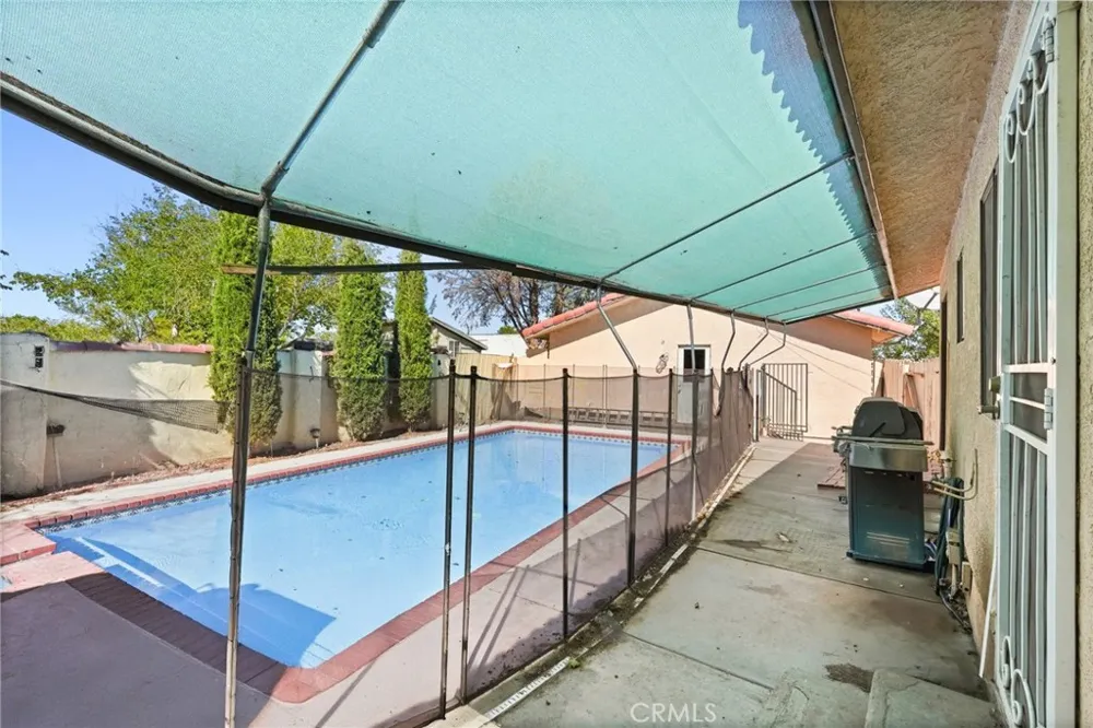 9555 E Avenue T14 Littlerock, CA 93543