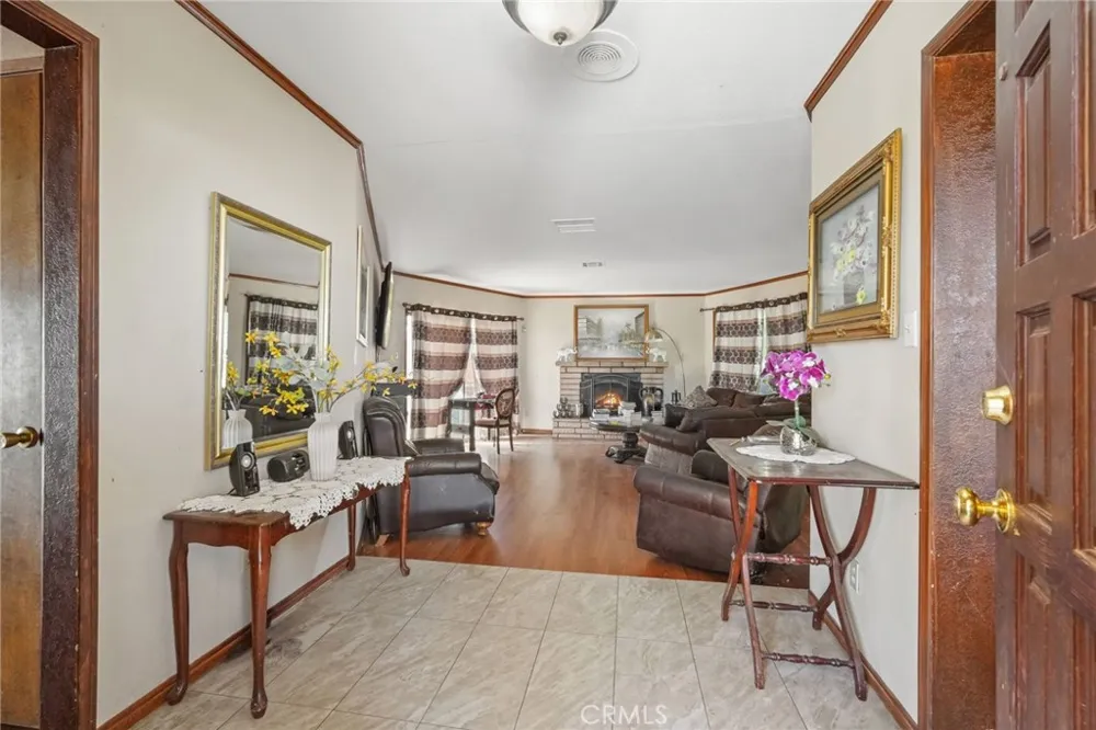 9555 E Avenue T14 Littlerock, CA 93543