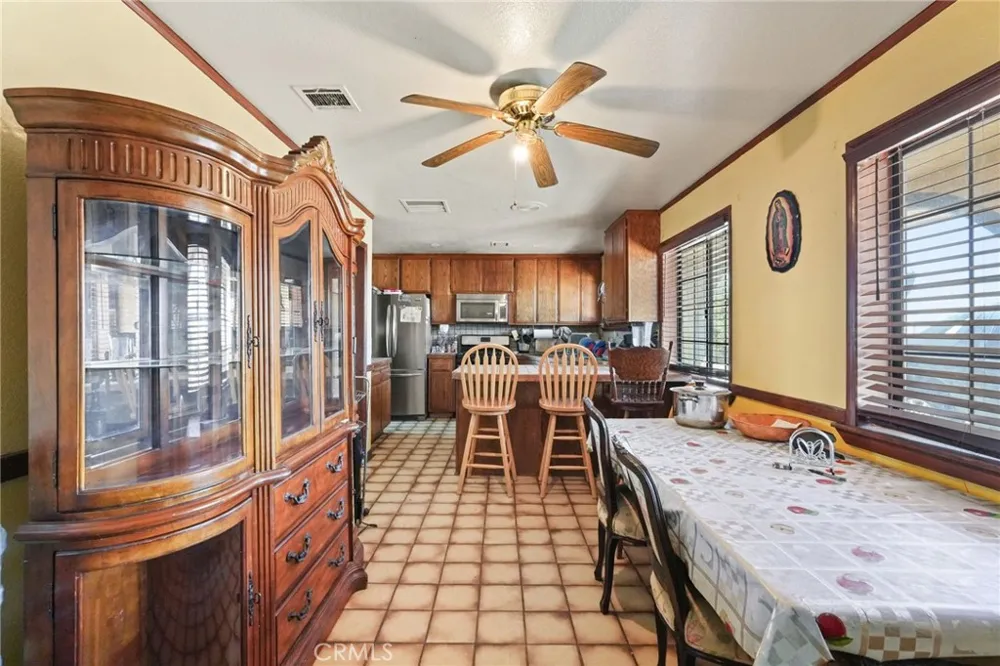 9555 E Avenue T14 Littlerock, CA 93543