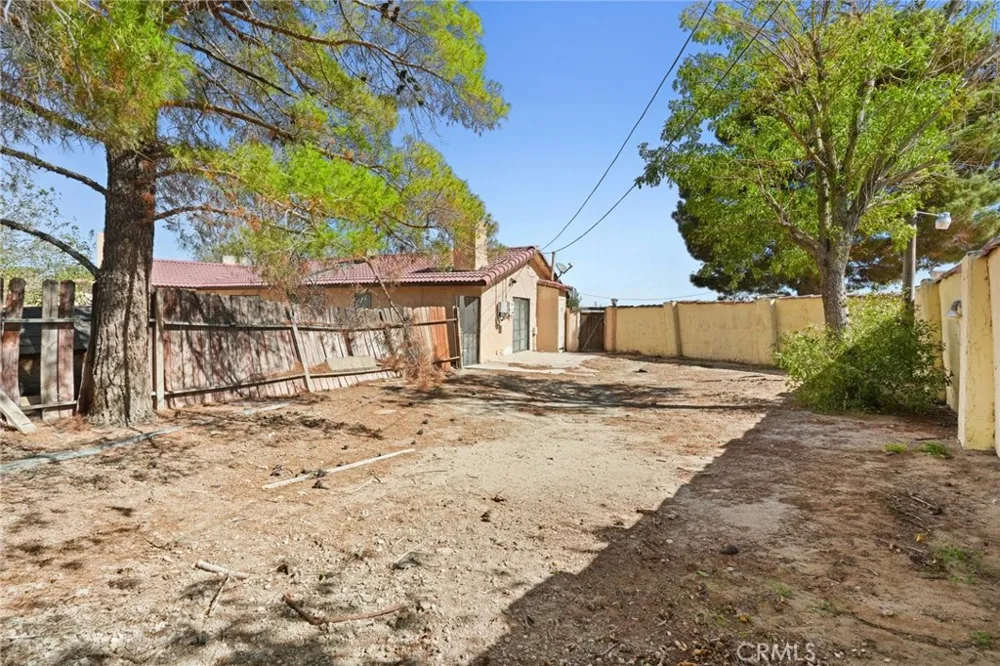 9555 E Avenue T14 Littlerock, CA 93543