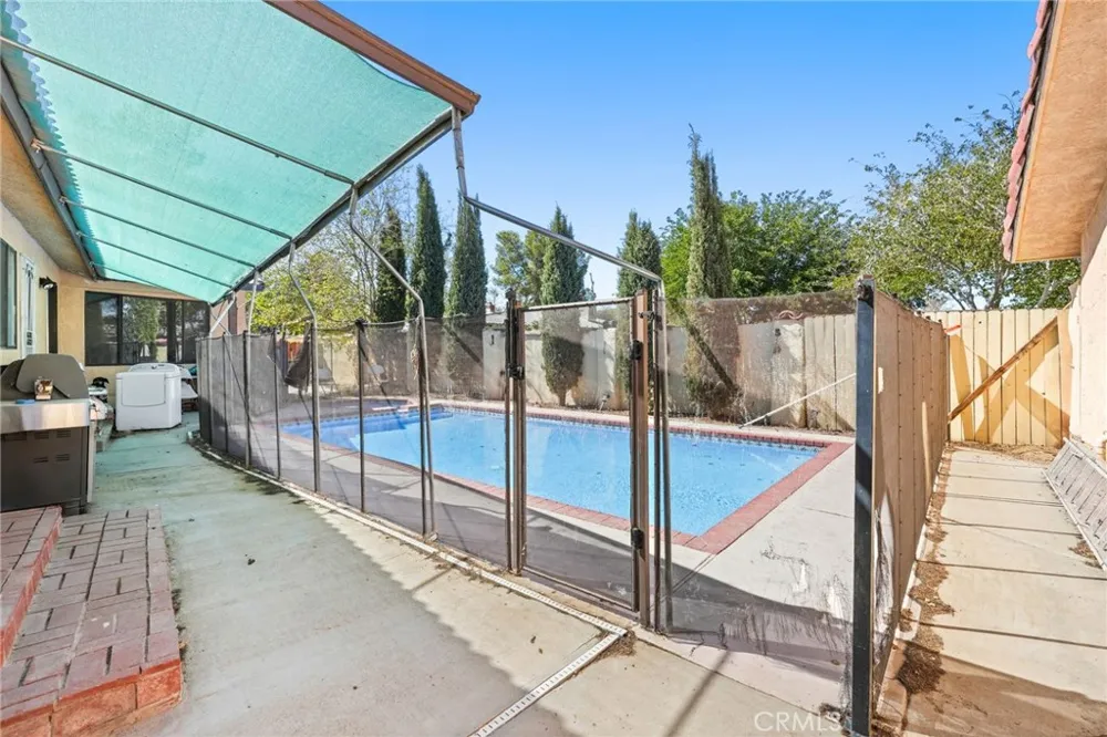 9555 E Avenue T14 Littlerock, CA 93543