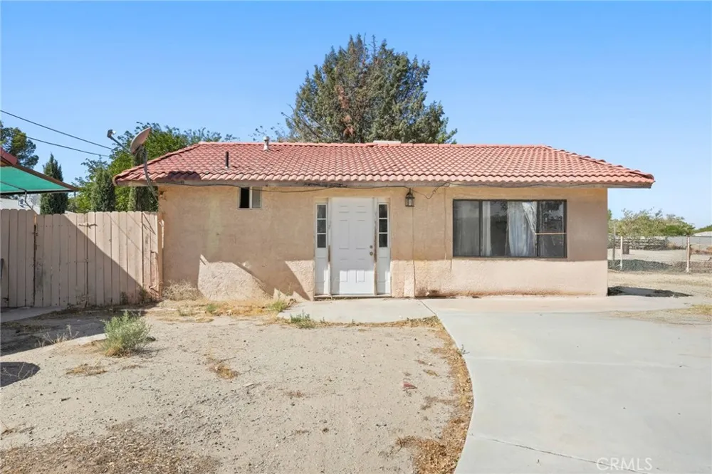9555 E Avenue T14 Littlerock, CA 93543