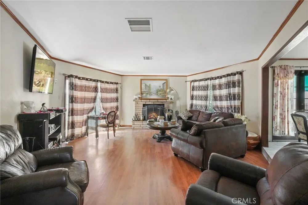 9555 E Avenue T14 Littlerock, CA 93543