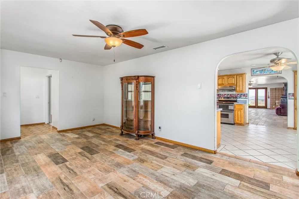 7045 Oak Hill Road Oak Hills, CA 92344