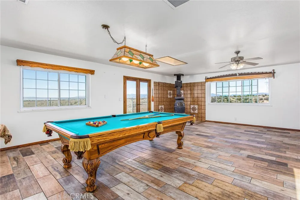 7045 Oak Hill Road Oak Hills, CA 92344