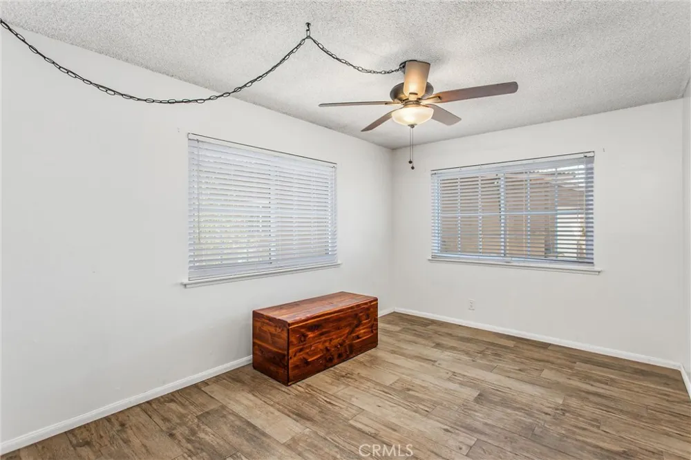 7045 Oak Hill Road Oak Hills, CA 92344