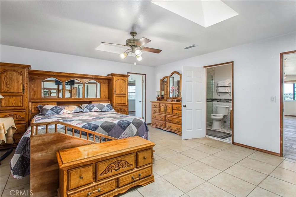 7045 Oak Hill Road Oak Hills, CA 92344