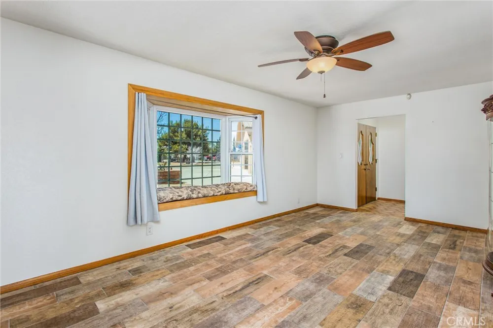 7045 Oak Hill Road Oak Hills, CA 92344