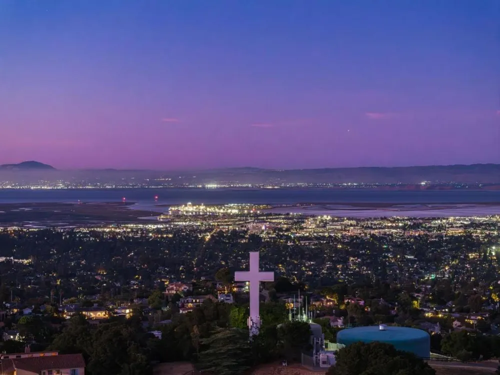West California Way Redwood City, CA 94062