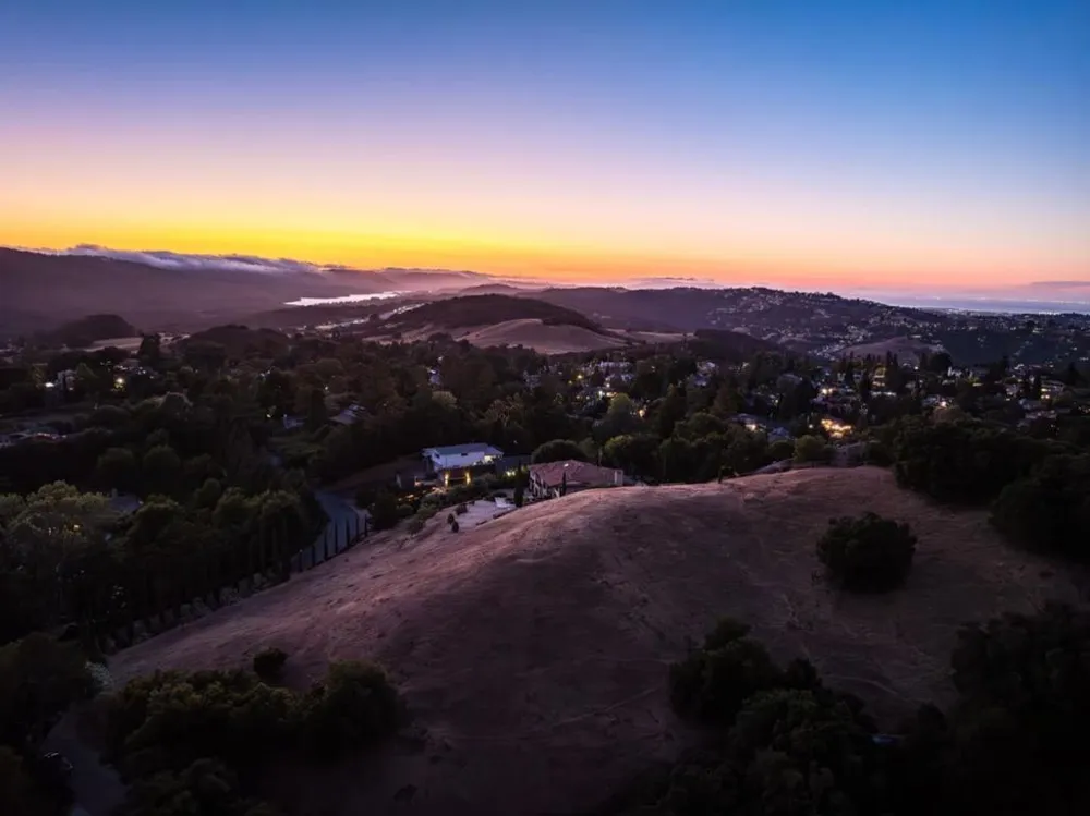 West California Way Redwood City, CA 94062