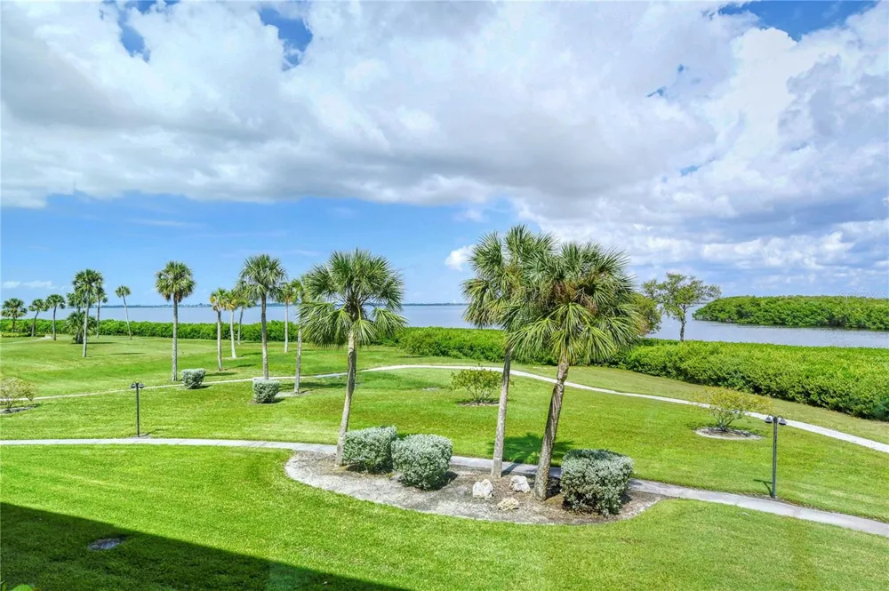 4780 GULF OF MEXICO DR. VILLA 5 Longboat Key, FL 34228