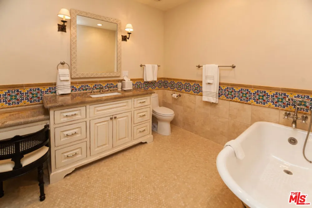 12140 Summit Beverly Hills, CA 90210