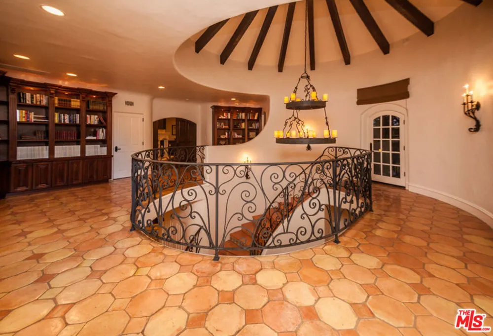 12140 Summit Beverly Hills, CA 90210