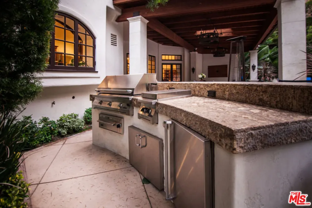 12140 Summit Beverly Hills, CA 90210