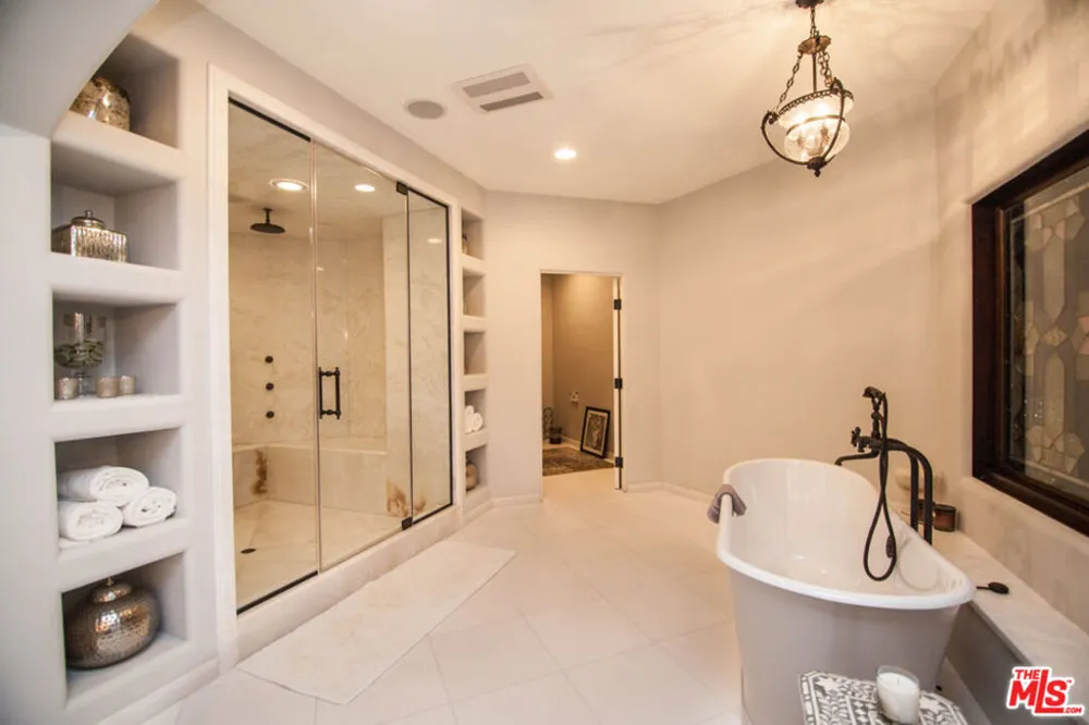 12140 Summit Beverly Hills, CA 90210