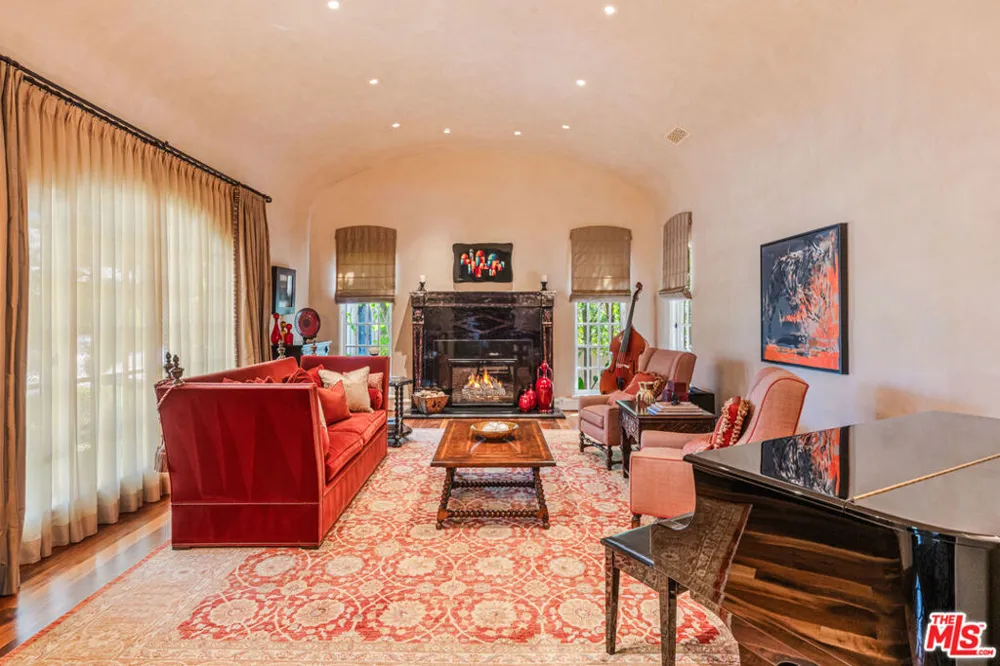 12140 Summit Beverly Hills, CA 90210