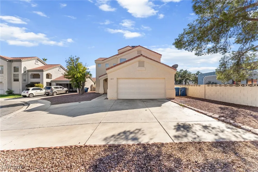 6673 Silver Penny Avenue Las Vegas, NV 89108