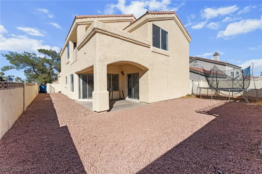 6673 Silver Penny Avenue Las Vegas, NV 89108