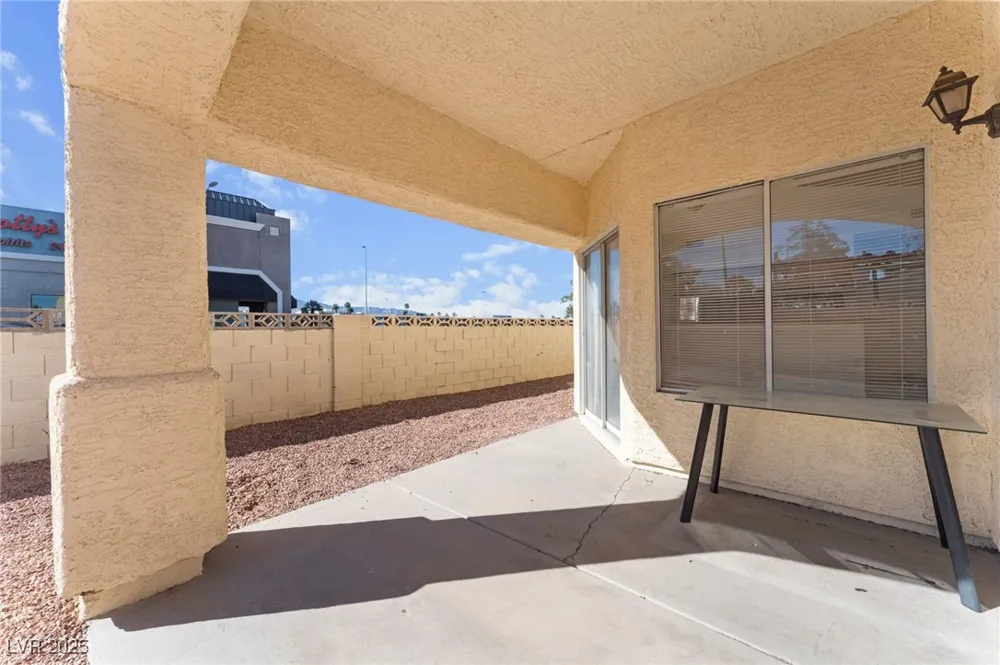 6673 Silver Penny Avenue Las Vegas, NV 89108