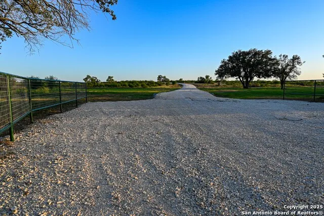 LOT 24 County Road 2500 Bigfoot, TX 78005