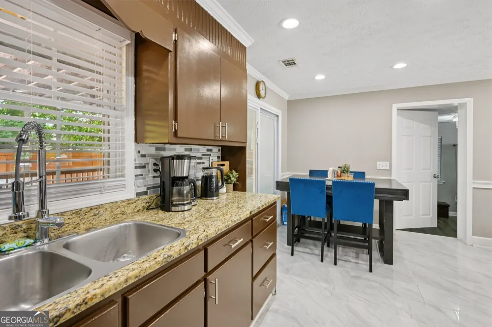 5950 Springview DR Forest Park, GA 30297