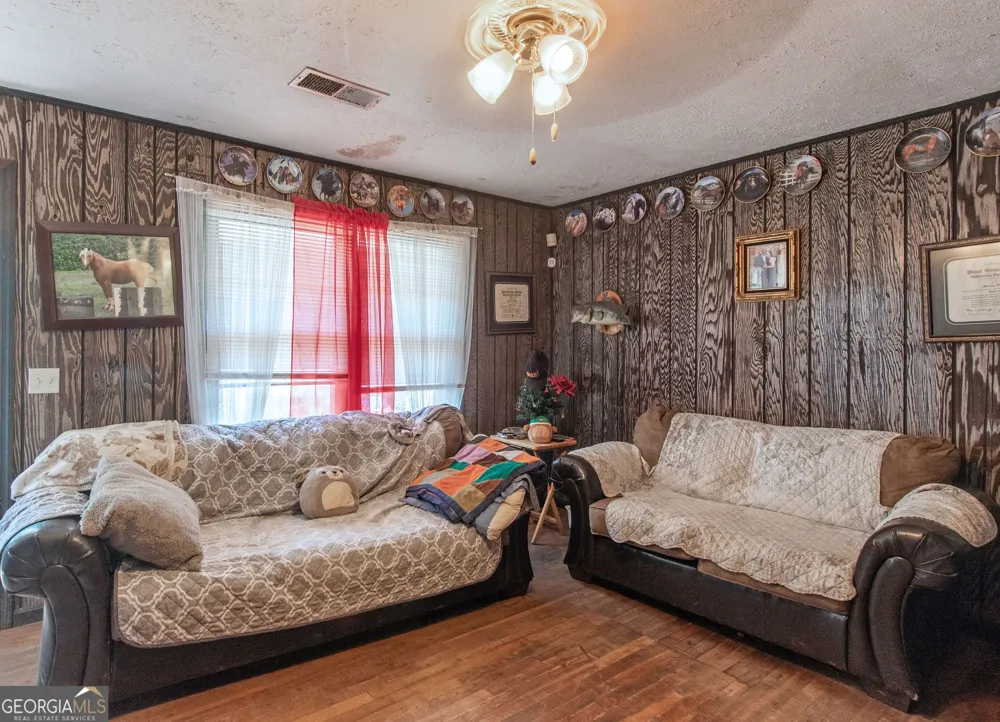 1358 W 5 HWY Roopville, GA 30170