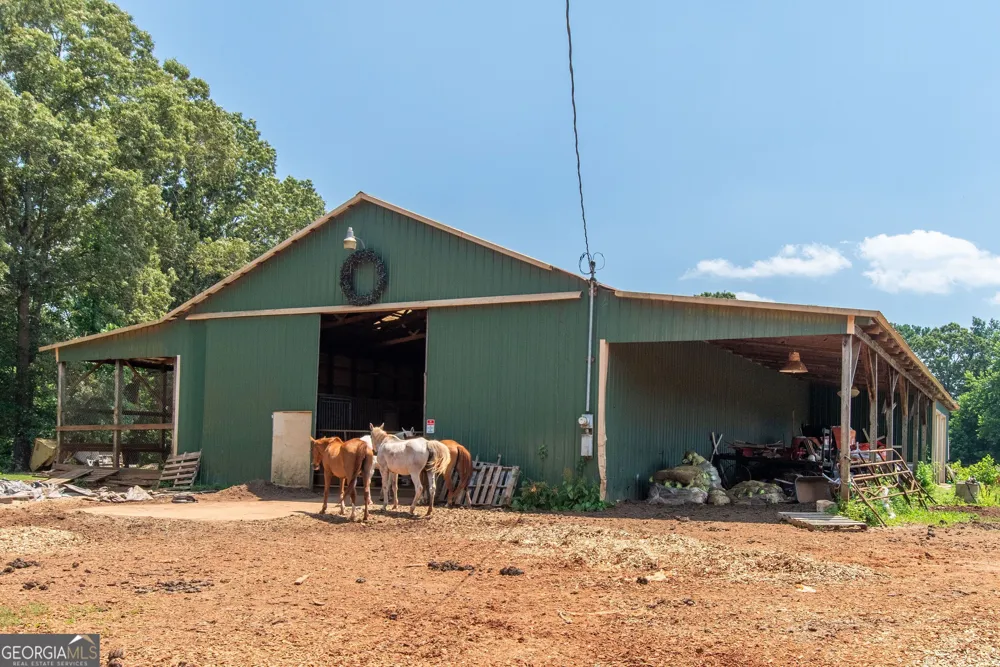 1358 W 5 HWY Roopville, GA 30170