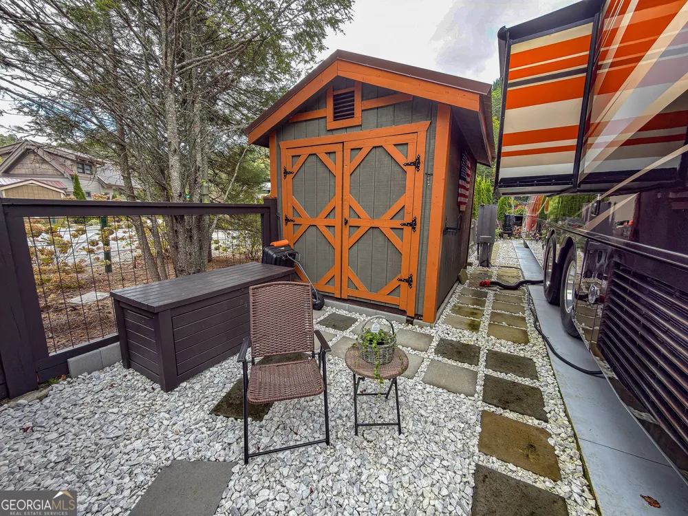111 Wildflower RD Scaly Mountain, NC 28775