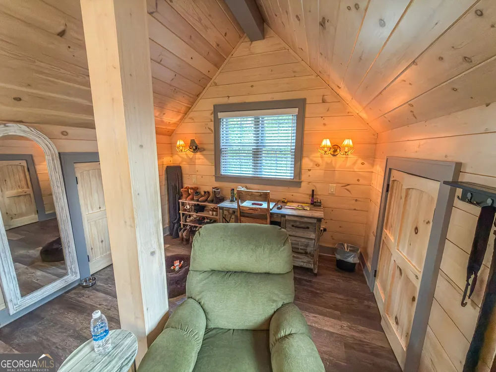 111 Wildflower RD Scaly Mountain, NC 28775