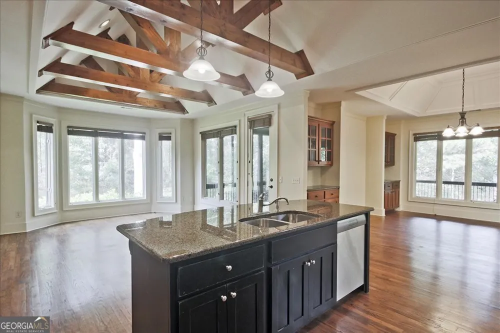 194 Edgewater TRL S Toccoa, GA 30577