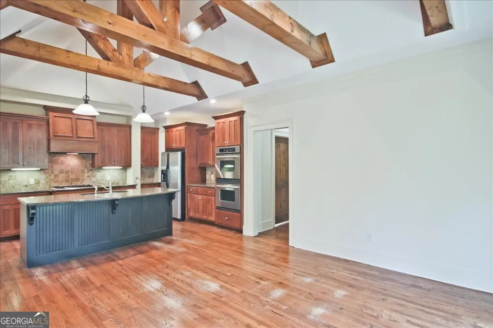 194 Edgewater TRL S Toccoa, GA 30577
