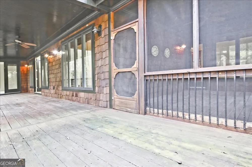194 Edgewater TRL S Toccoa, GA 30577