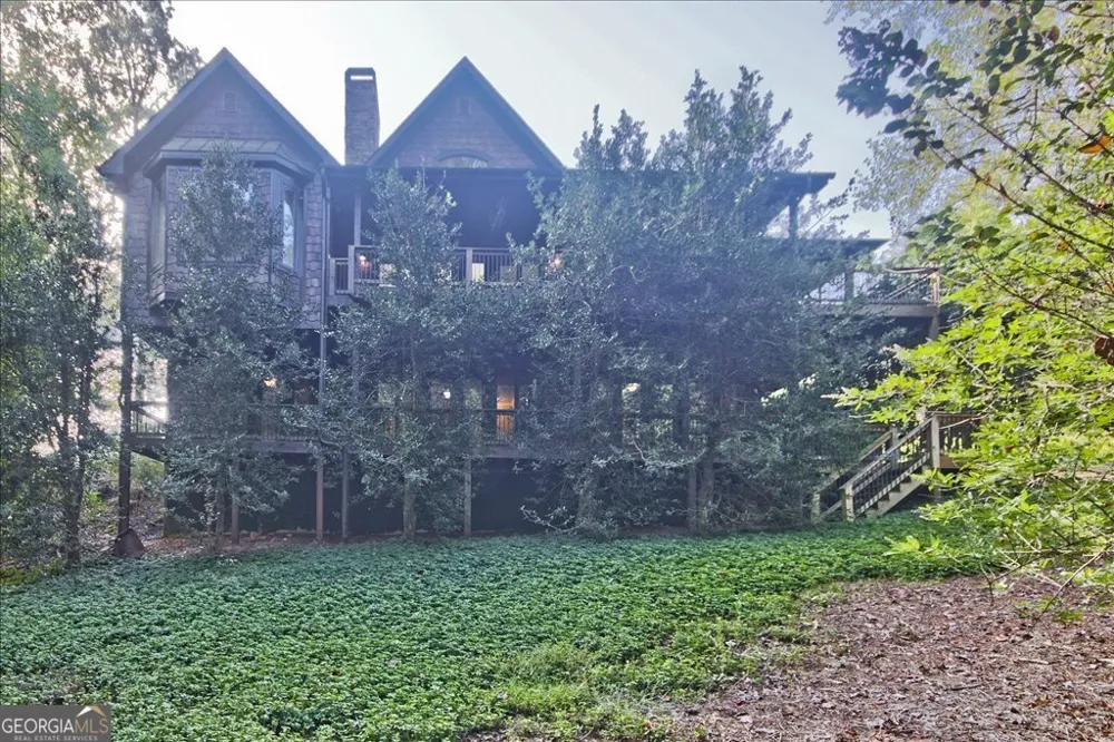 194 Edgewater TRL S Toccoa, GA 30577