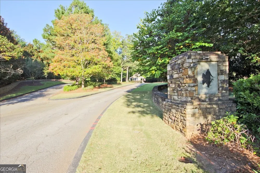 194 Edgewater TRL S Toccoa, GA 30577