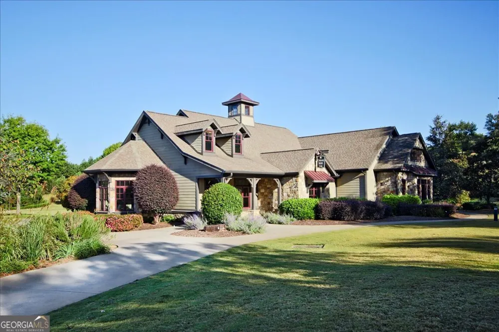194 Edgewater TRL S Toccoa, GA 30577