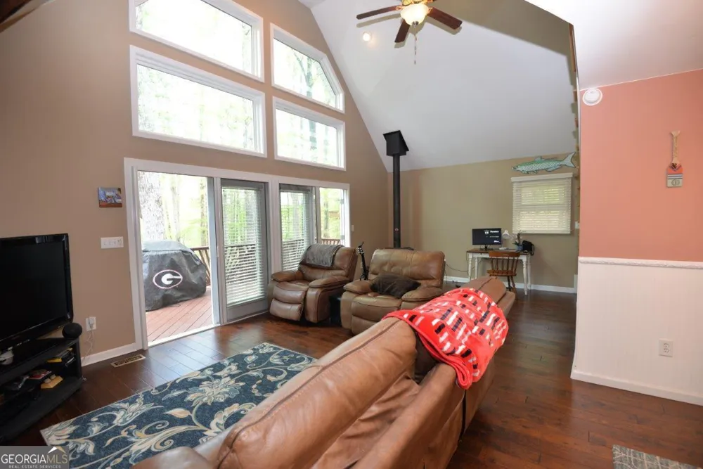 304 Anchor Pointe DR Eatonton, GA 31024
