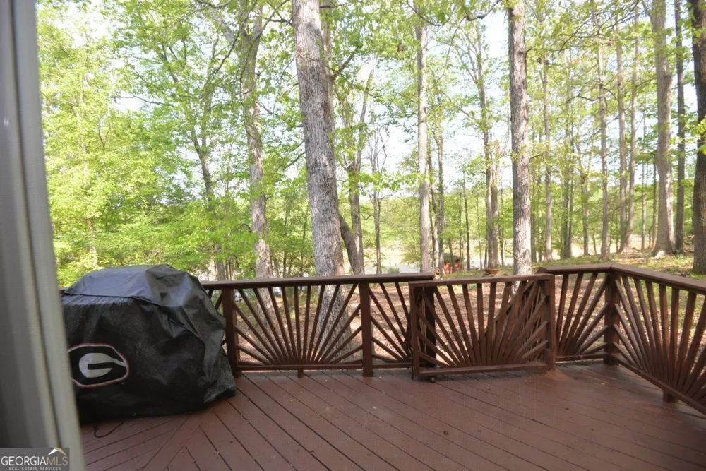 304 Anchor Pointe DR Eatonton, GA 31024