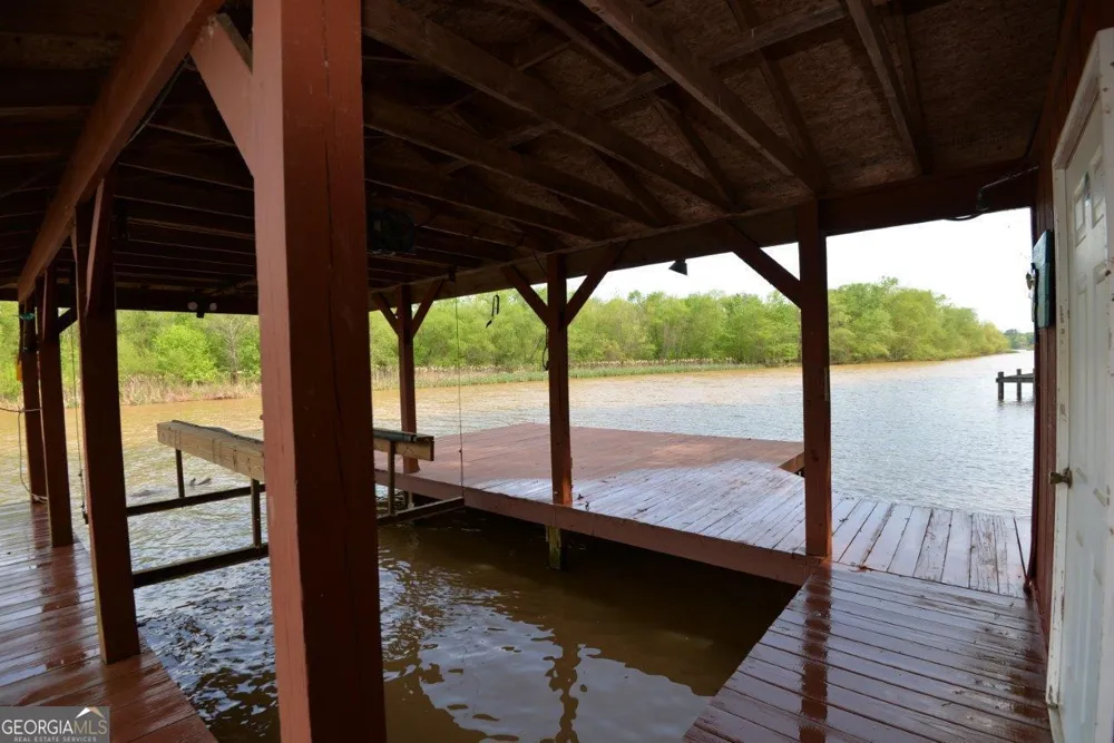 304 Anchor Pointe DR Eatonton, GA 31024