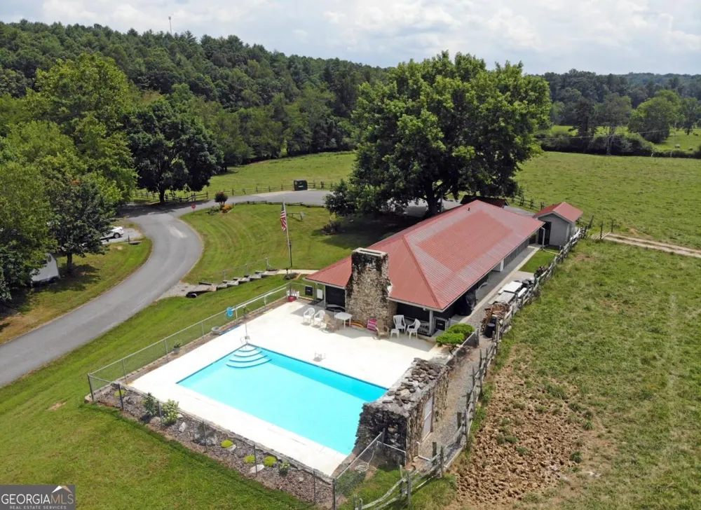 163 Moccasin LN Blairsville, GA 30512