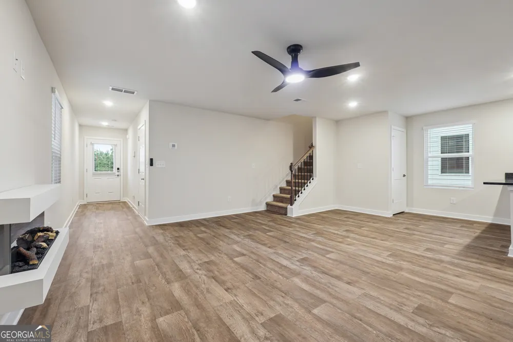 216 Harris WALK West Point, GA 31833
