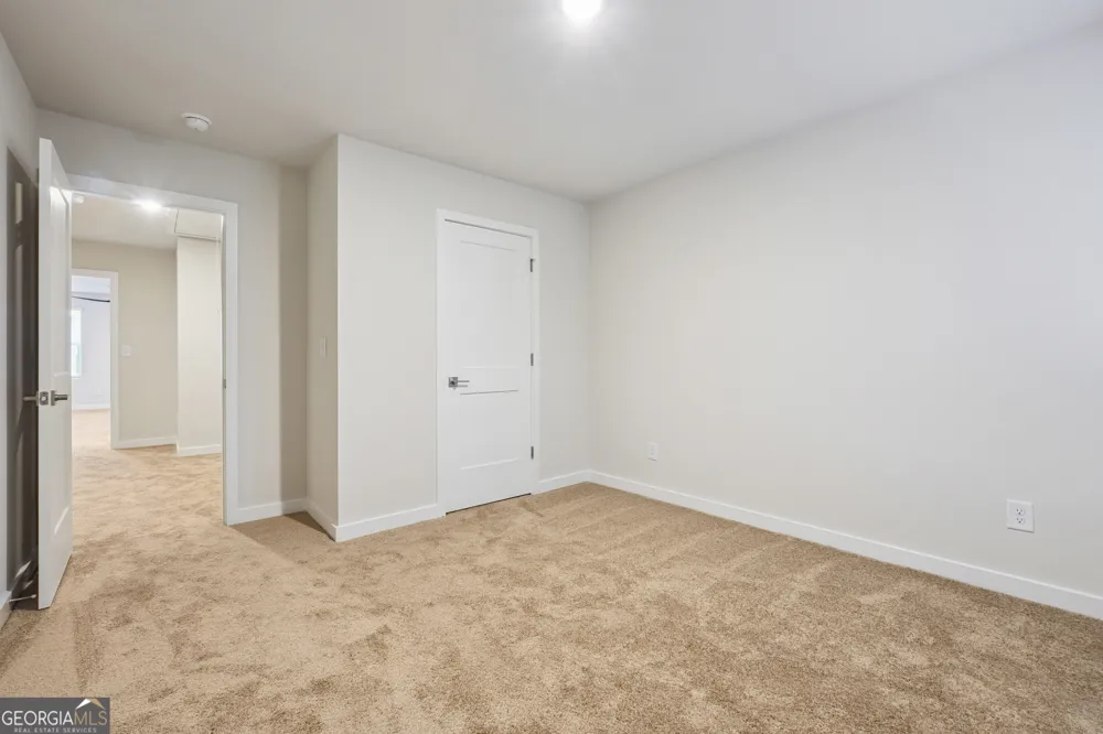 216 Harris WALK West Point, GA 31833