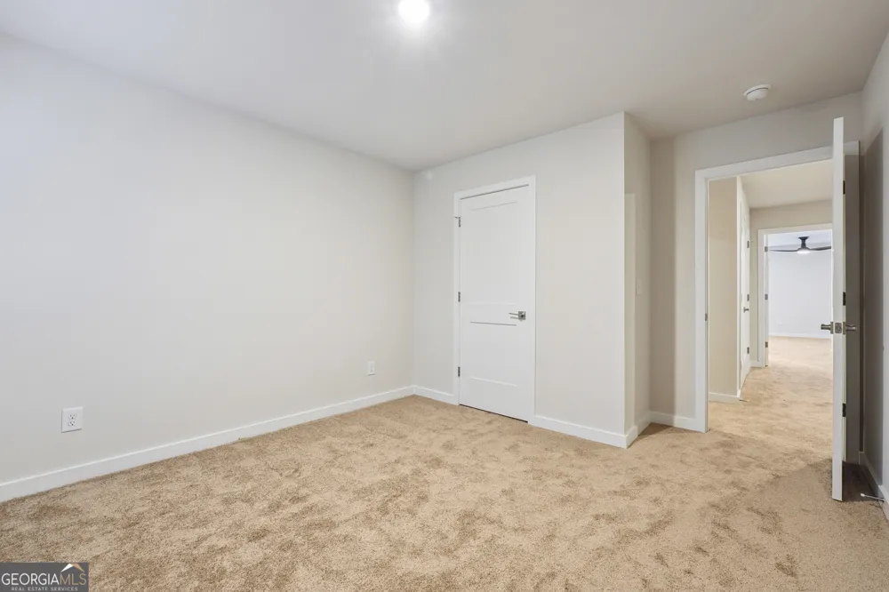 216 Harris WALK West Point, GA 31833