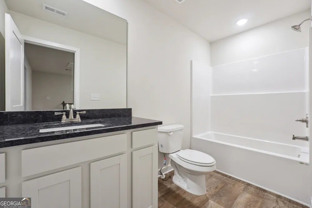 216 Harris WALK West Point, GA 31833
