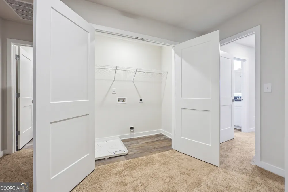 216 Harris WALK West Point, GA 31833