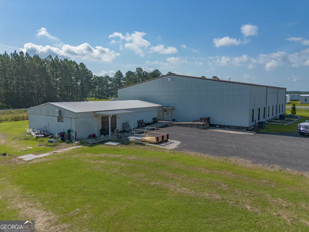 1813 W 12th ST Alma, GA 31510