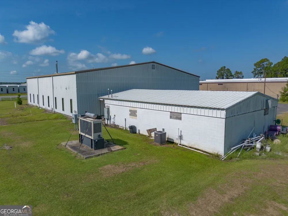 1813 W 12th ST Alma, GA 31510
