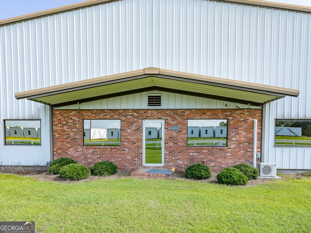 1813 W 12th ST Alma, GA 31510