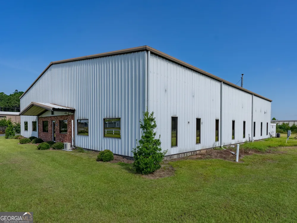 1813 W 12th ST Alma, GA 31510